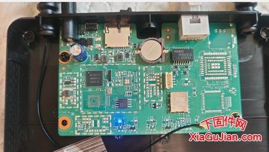 海康DS-7802N-S1/W(C)升级程序版本：V4.32.204_250514，2路SD卡存储录像机