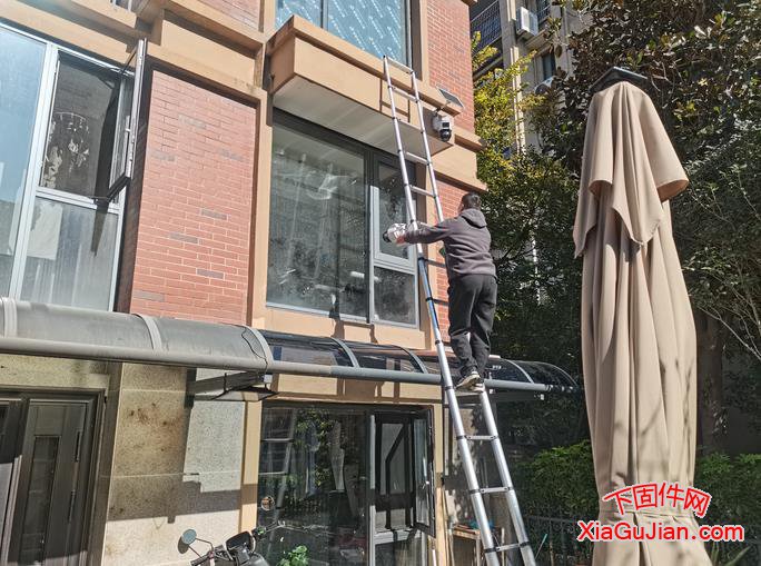 头一次听说选择什么样的监控摄像头还跟学历扯上了关系？