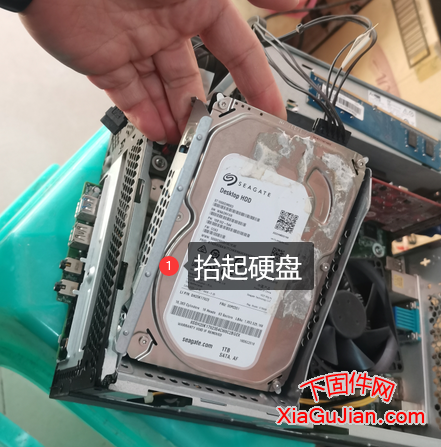 联想启天M420-D061(C)拆机换硬盘内存